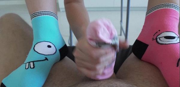  While parents are not at home, Stepsister asked brother to try Socksjob and Footjob for the first time Family therapy 2020